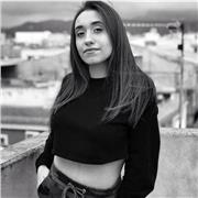 Soy una persona extrovertida y muy soñadora. Pienso que el aprender no tiene por qué ser aburrido si lo sabes enseñar; Me ofrezco para dar clases de Lengua Castellana a las personas que lo necesiten en Murcia